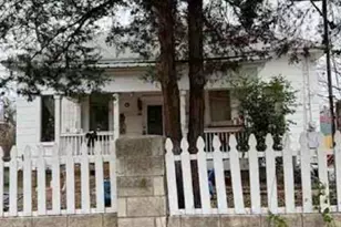 705 W Green St, Palestine, TX 75801 - Photo 1