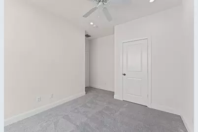 8806 Hollywood Garden Lane Lane, Houston, TX 77080 - Photo 18