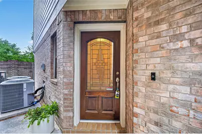 1807 Stacy Crest, Houston, TX 77008 - Photo 4