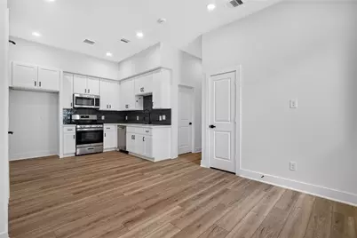 4824 Creekmont Drive #C-D, Houston, TX 77091 - Photo 16