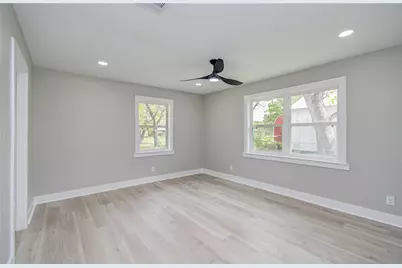 1105 Redberry Hill Road, Baytown, TX 77521 - Photo 22