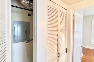 629 E 11th St, Houston, TX 77008 - Photo 18