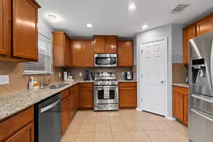 9426 Palomino Path Path, San Antonio, TX 78254 - Photo 12