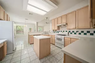 20422 Knolls Spring Trail, Katy, TX 77450 - Photo 8