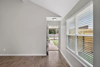 12534 Warrenwood Drive, Houston, TX 77066 - Photo 4