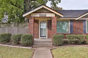 607 Lakeview Dr, Sugar Land, TX 77498 - Photo 2