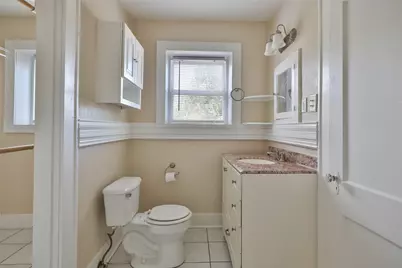 607 Lakeview Drive, Sugar Land, TX 77498 - Photo 12