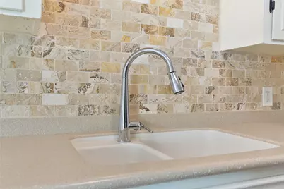 607 Lakeview Drive, Sugar Land, TX 77498 - Photo 26