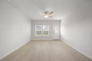 7831 Ruth Ravine Ct, Spring, TX 77379 - Photo 12