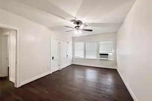 1136 Berthea St, Houston, TX 77006 - Photo 2