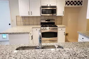 14322 Village Birch St, Houston, TX 77062 - Photo 8