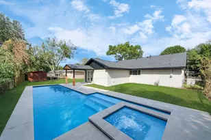 4311 Goldfinch St, Houston, TX 77035 - Photo 4