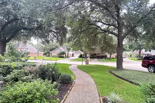 5602 Fountainbridge Ln, Houston, TX 77069 - Photo 4