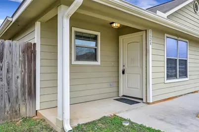163 S Bend Court #A, Willis, TX 77378 - Photo 2