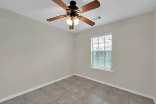 163 S Bend Ct, Willis, TX 77378 - Photo 28