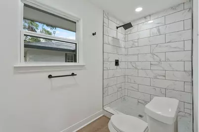 5443 Willowbend Boulevard, Houston, TX 77096 - Photo 32