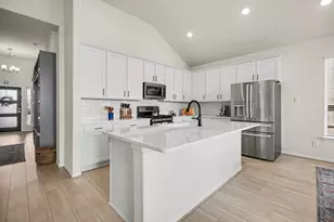 2214 Lierna Dr, La Marque, TX 77568 - Photo 6