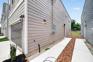 9022 Madera Rd, Houston, TX 77078 - Photo 4