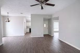 5612 Countryaire St, League City, TX 77573 - Photo 2