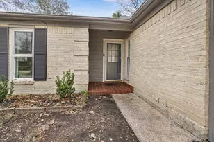 5710 Green Timbers Dr, Humble, TX 77346 - Photo 2