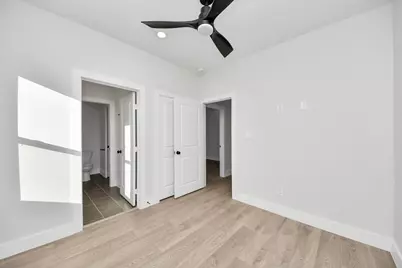 8306 Comal Street #B, Houston, TX 77051 - Photo 18