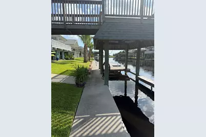 1075 Redfish Street, Bayou Vista, TX 77563 - Photo 4