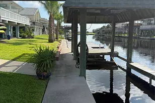 1075 Redfish St, Bayou Vista, TX 77563 - Photo 4