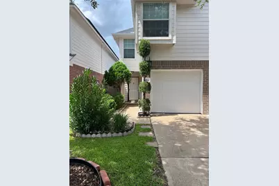 13706 Maximos Drive, Houston, TX 77083 - Photo 2