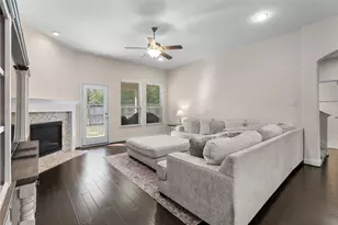 2606 Tacoma Springs Dr, Conroe, TX 77304 - Photo 18