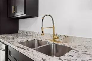 1610 Cleveland Dr, Deer Park, TX 77536 - Photo 14