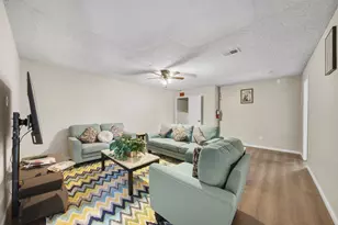 3226 S Briar Knoll Dr, Houston, TX 77082 - Photo 10