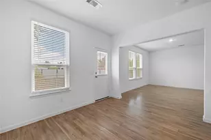 7316 Madison Cmns Ln, Houston, TX 77075 - Photo 4
