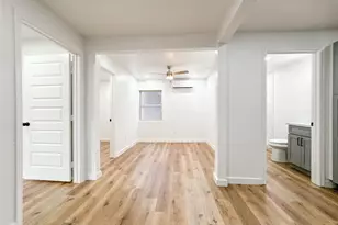 2223 N San Antonio Ave, Pearland, TX 77581 - Photo 4