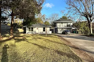 2223 N San Antonio Ave, Pearland, TX 77581 - Photo 6