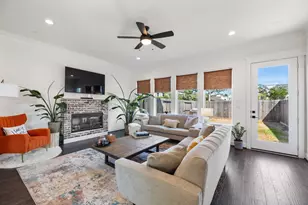 817 W 19th St, Houston, TX 77008 - Photo 10