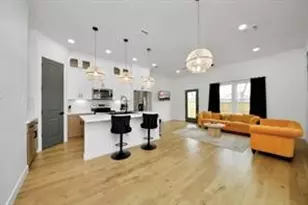 4010 Dreyfus St, Houston, TX 77021 - Photo 2