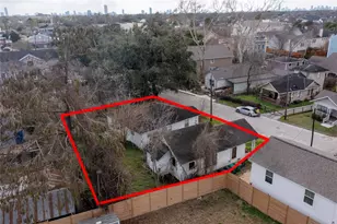 2014 Sheldon St, Houston, TX 77008 - Photo 2