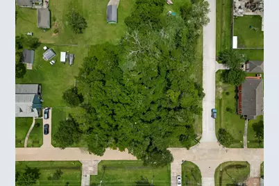 000 Avenue G, Dickinson, TX 77539 - Photo 8