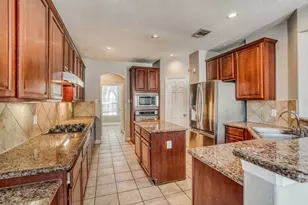 12013 Banks Run Dr, Pearland, TX 77584 - Photo 6