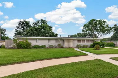 10811 McClearen Drive, Houston, TX 77096 - Photo 1