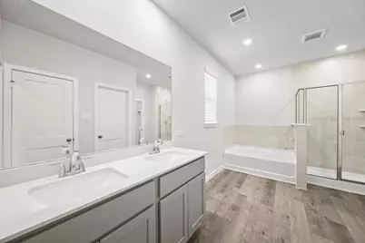 1211 Avenue M, Bay City, TX 77414 - Photo 16