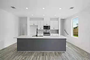 9315 Ashville Dr, Houston, TX 77051 - Photo 8
