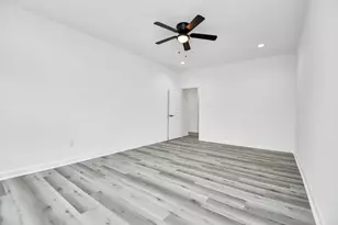 9315 Ashville Dr, Houston, TX 77051 - Photo 14
