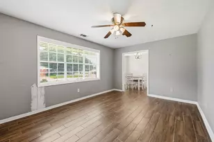 3501 Tanglewood Dr, Bryan, TX 77802 - Photo 8