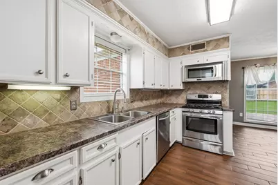 3501 Tanglewood Drive, Bryan, TX 77802 - Photo 6