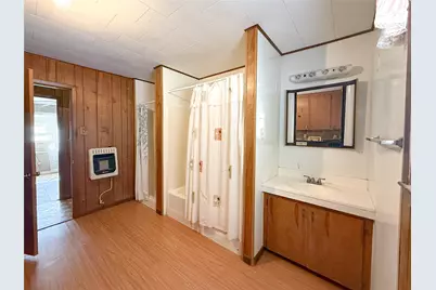 503 S Texana Street, Hallettsville, TX 77964 - Photo 22