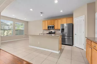 19 E Twinvale Loop, Conroe, TX 77384 - Photo 10