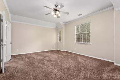 19 E Twinvale Loop, Conroe, TX 77384 - Photo 14