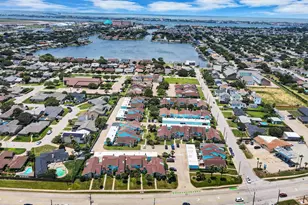 7508 Stewart Rd, Galveston, TX 77551 - Photo 38