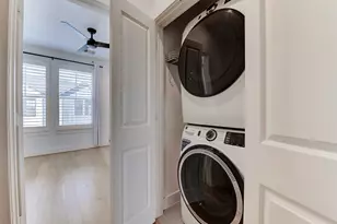 10910 Fire Creek Dr, Houston, TX 77043 - Photo 30
